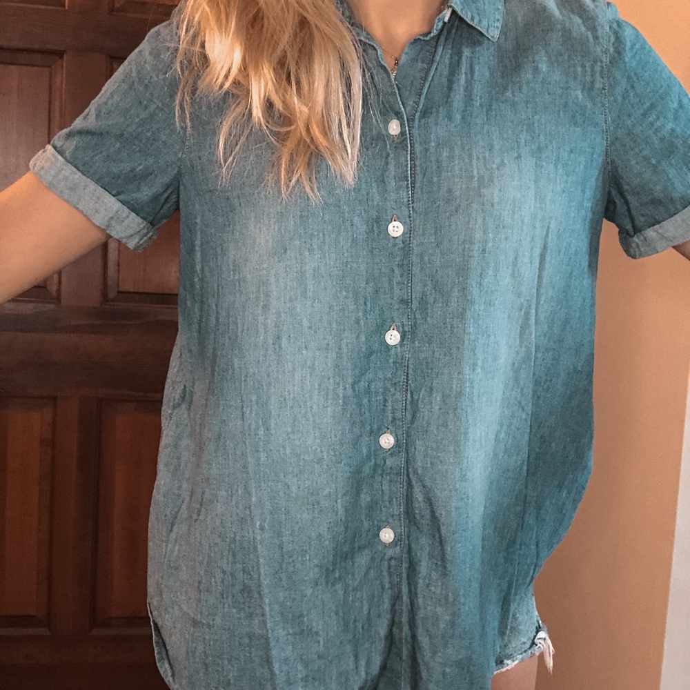 Short sleeve denim shirt from J.Jill. Size: S